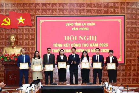 Xây dựng kế hoạch học tập, làm theo Bác và nêu gương; cam kết tu dưỡng, rèn luyện, phấn đấu của cán bộ, đảng viên