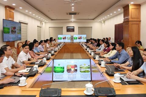 Văn phòng UBND tỉnh tham gia nghiên cứu, học tập, quán triệt một số nghị quyết, chỉ thị của Bộ Chính trị và các văn bản triển khai thực hiện của tỉnh