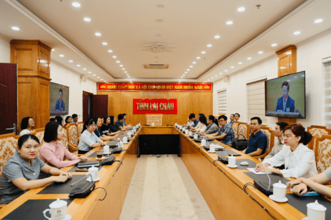 Văn phòng UBND tỉnh tham gia Hội nghị toàn quốc nghiên cứu, học tập, quán triệt và triển khai thực hiện Nghị quyết Hội nghị lần thứ tư Ban Chấp hành Trung ương Đảng khóa XIV
